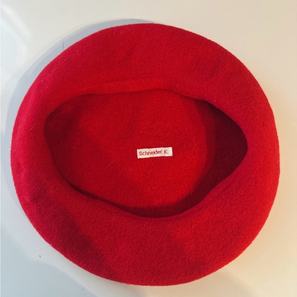 Schneider K. Red wool beret. OS - Picture 2 of 5